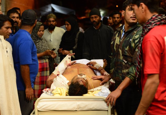  Bomb blast in Karachi , Pakistan Karachi bomb blast, Karachi shuts down to bury 45 bomb dead